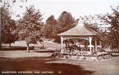 Bandstand-in-Alexandra-Park.-1905.